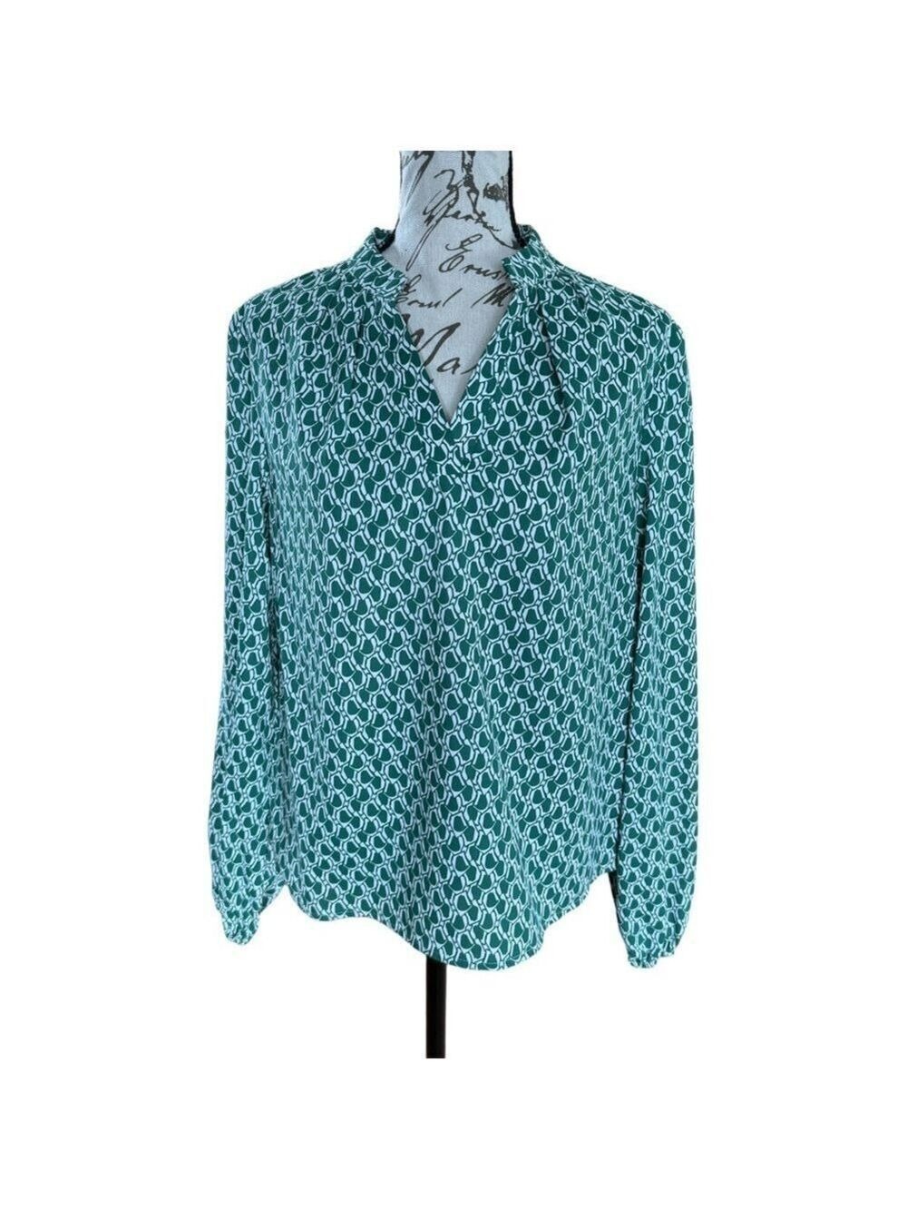 💚 SHEIN Green Geometric Print Blouse 👚 Size Small